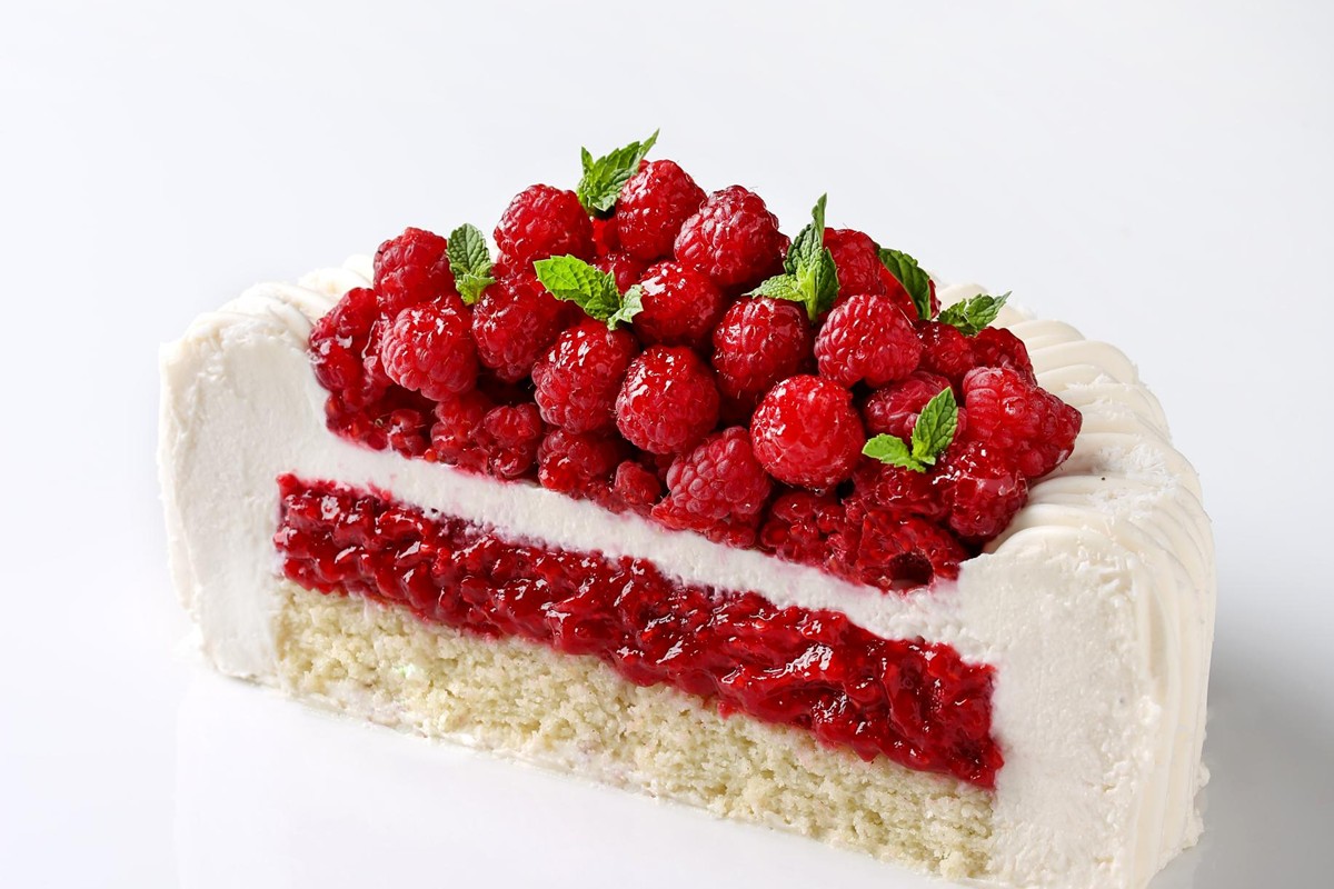 Raspberry & Coconut Entremet by Farnoosh Barzegari | Pastry Arts